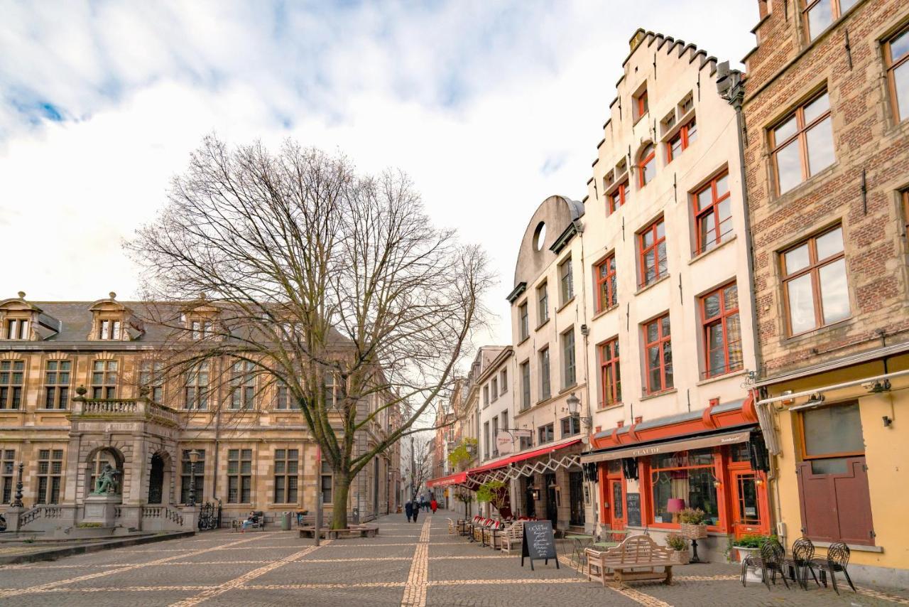 The Hendrik Square Residence Antwerp Exterior photo