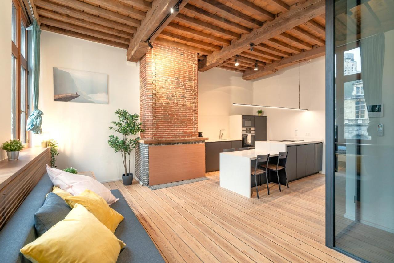 The Hendrik Square Residence Antwerp Exterior photo