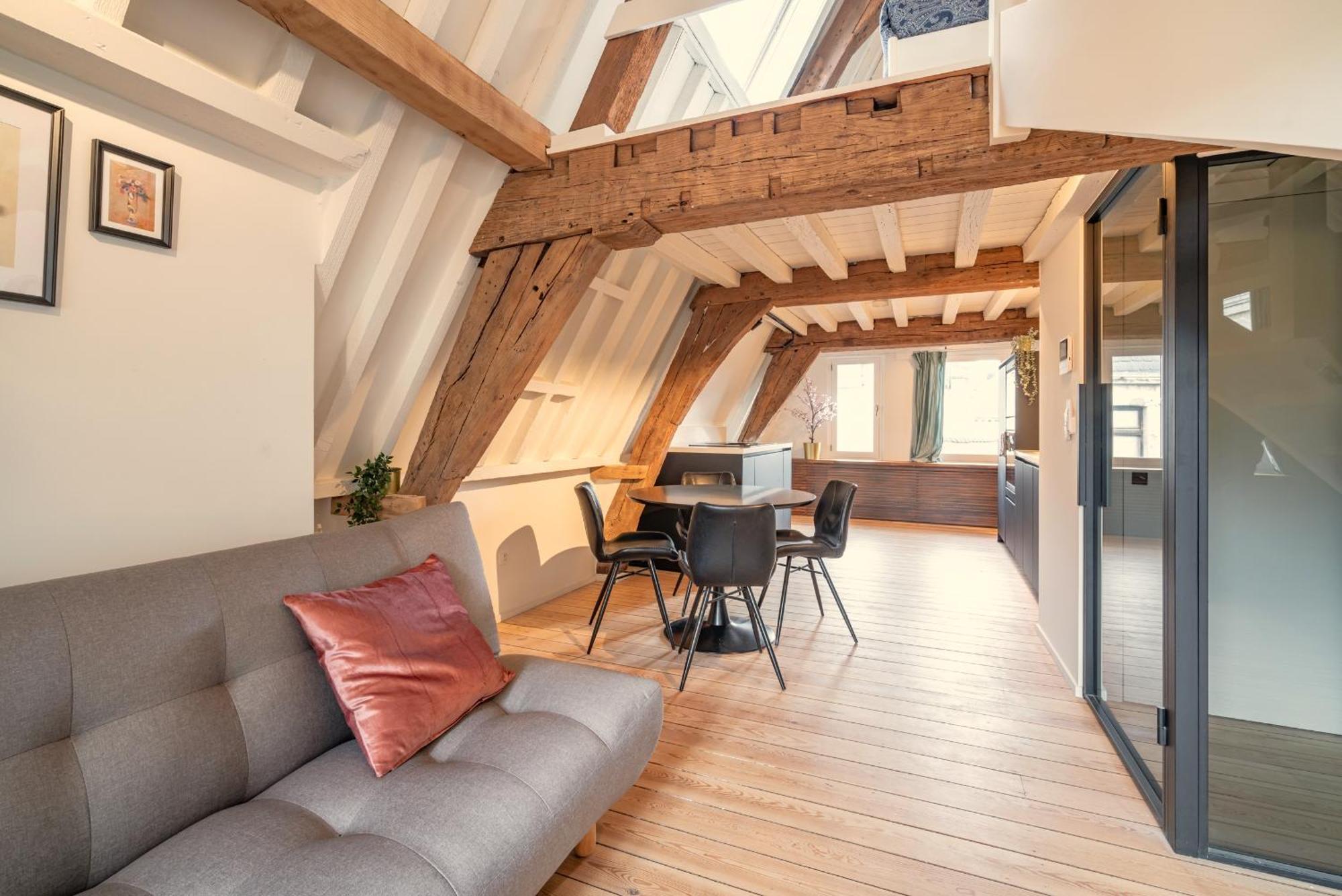The Hendrik Square Residence Antwerp Exterior photo
